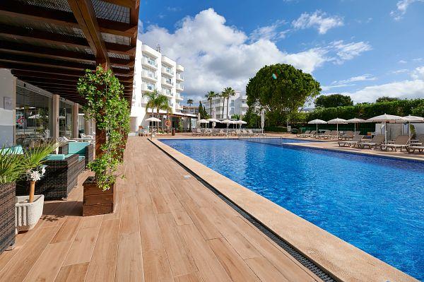 Day Pass with Lunch, Dinner & Drinks Included Inclusive Collection by Hyatt Day Pass with Lunch, Dinner & Drinks Included Inclusive Collection by Hyatt